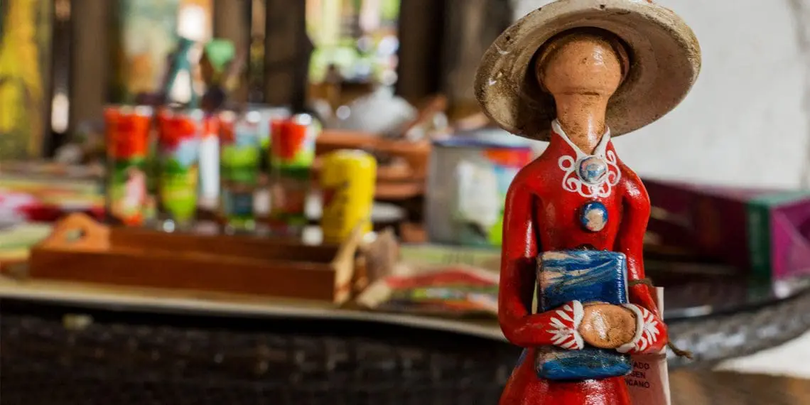 Muñecas sin rostro, origen y legado cultural dominicano.