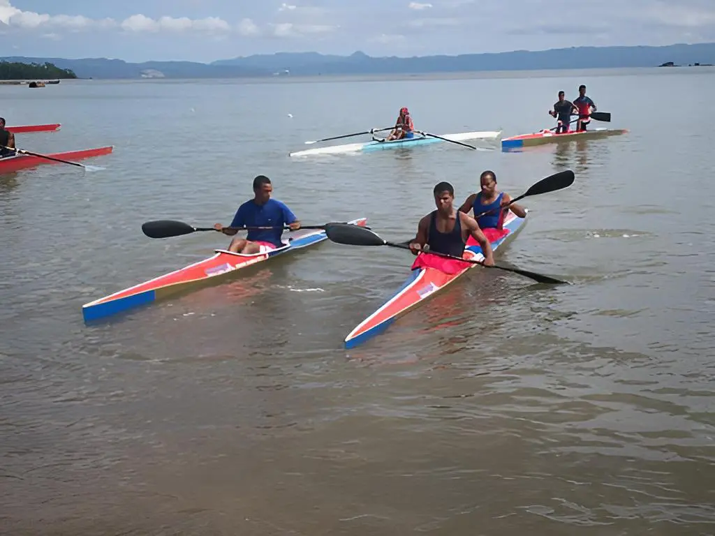 215688-focus-0-0-608-342_restored | NOTICIARIO RD Canotaje en la presa de Hatillo, provincia Sánchez Ramírez. Foto por la Federacion Dominicana de Remo Y Canotaje
