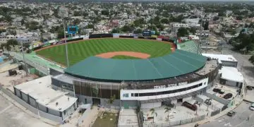Estadio Tetelo Vargas. Foto por Miguel García .