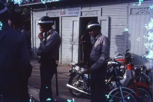 Policía Nacional década de los 80. Cortesía de emuseum | NOTICIARIO RD