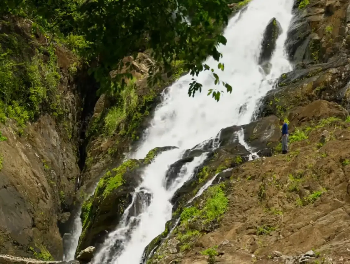 Cascada Blanca en el Seibo. Cortesía de Andariero DO