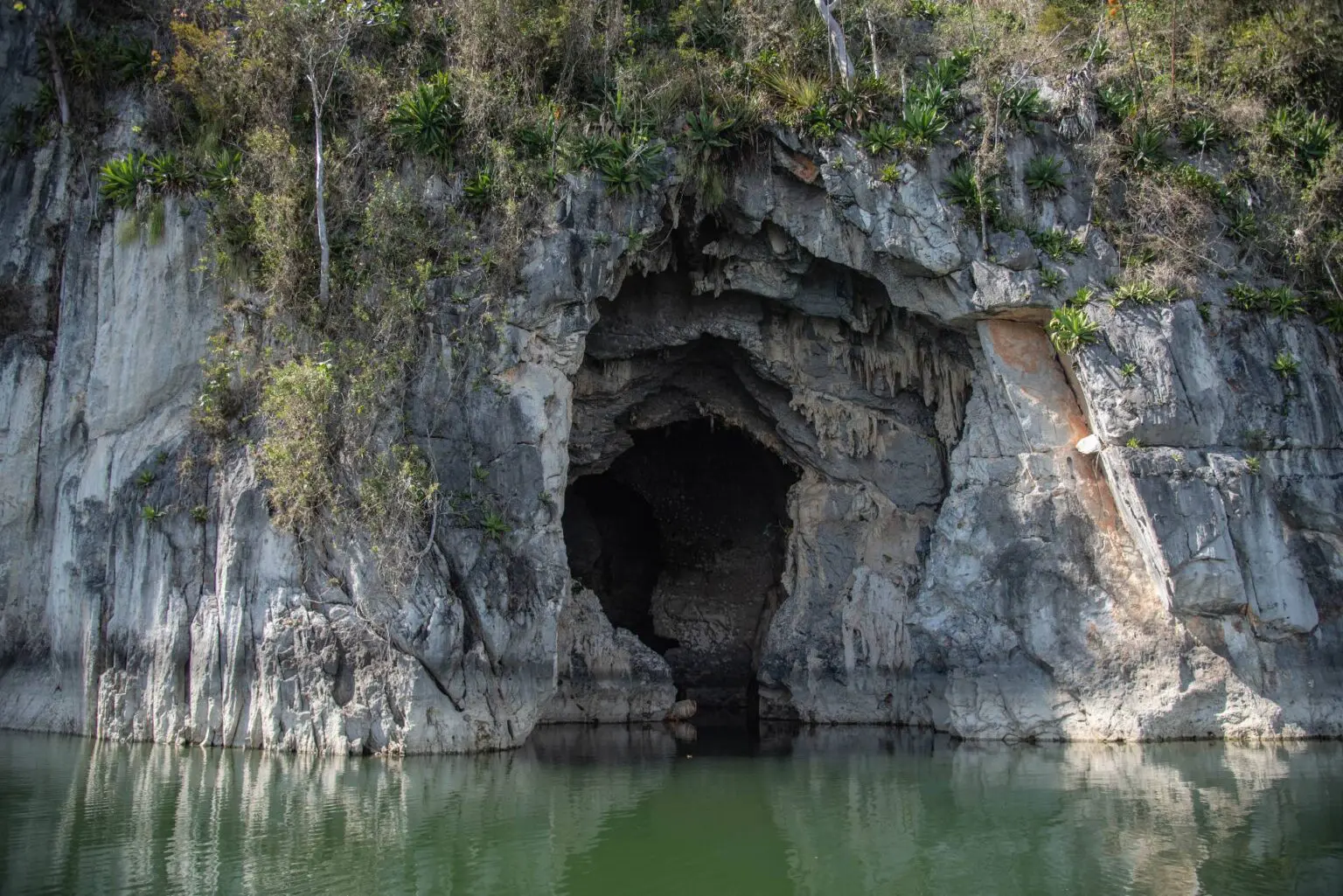 Cueva-El-Hoyo--1536x1025 | NOTICIARIO RD La Cueva El Hoyo de Sanabe, La Cueva El Hoyo de Sanabe puebloviejolugardevalor