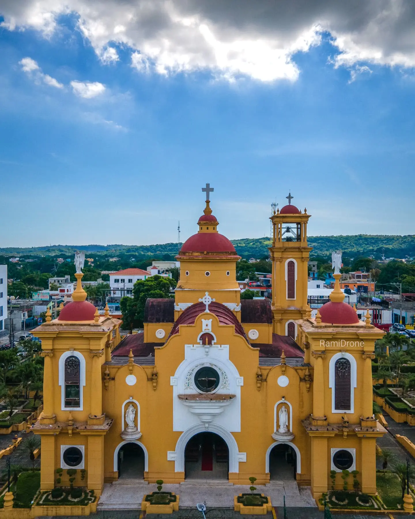 Catedral Nuestra Señora de la Consolación, en la provincia San Cristóbal. Foto por Rami@haramson86