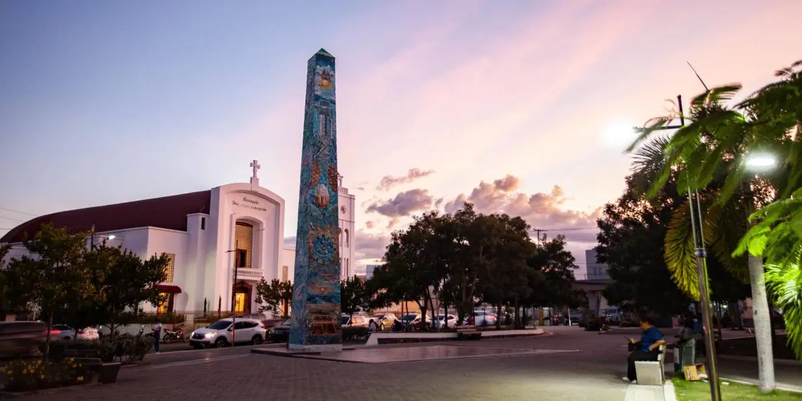 Parque Duarte en Cotuí provincia Sánchez Ramírez. Foto por puebloviejolugardevalor | NOTICIARIO RD Parque Duarte en Cotuí provincia Sánchez Ramírez. Foto por puebloviejolugardevalor
