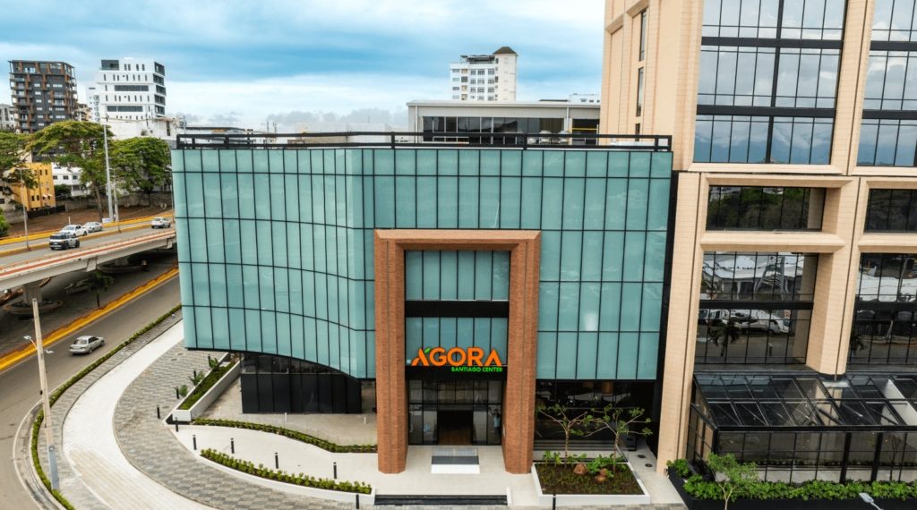 Las cinco marcas de vestir que no vas a encontrar en Ágora Santiago Center