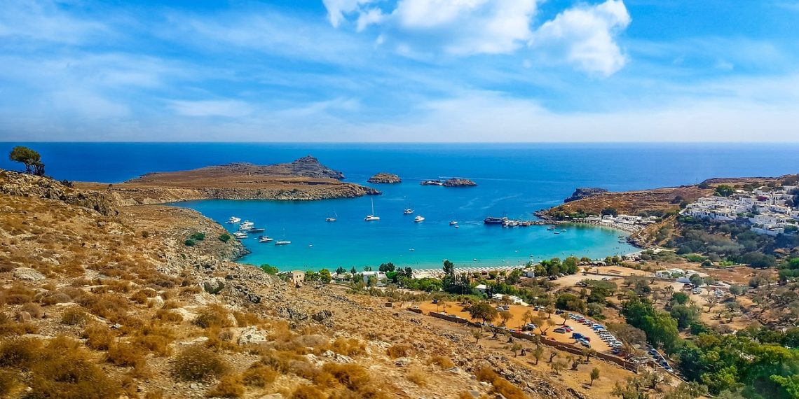 Los 27 destinos europeos que serían accesibles sin visa con el pasaporte electrónico dominicano