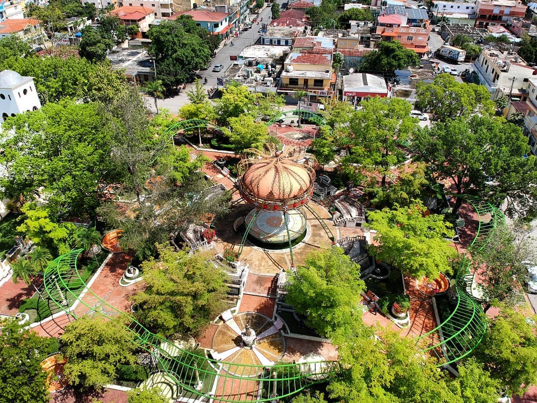 101314517_528127221190138_3902901300873920512_n | NOTICIARIO RD Vista aérea del Parque Central de Hato Mayor. Imagen por El Domi-Mochilero