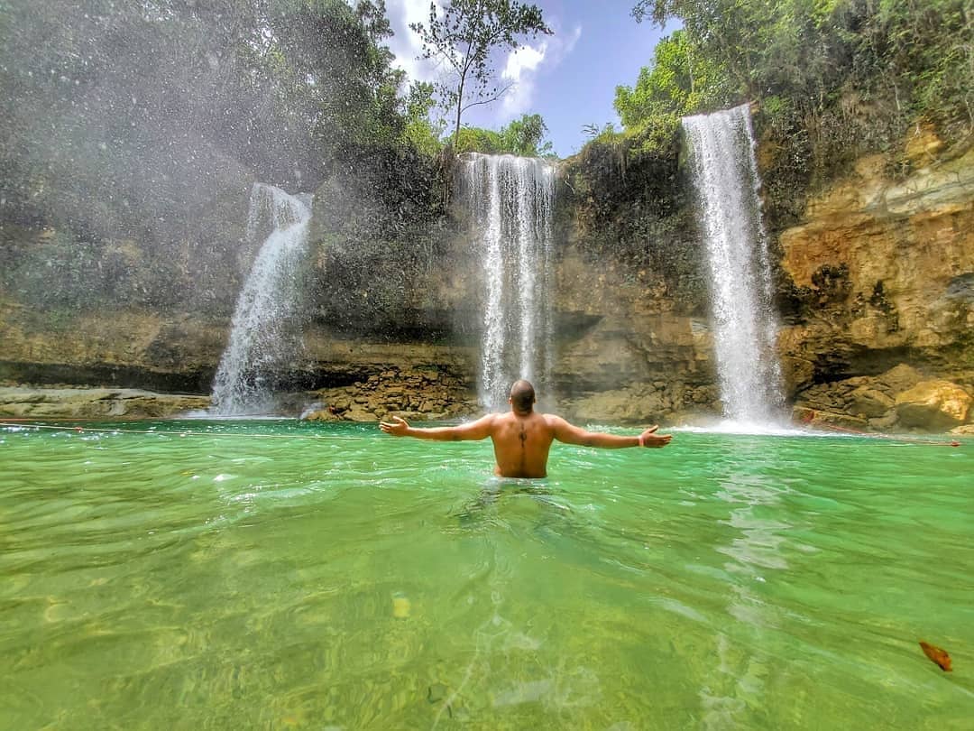 Salto Alto en Bayaguana, Monte Plata. Foto por @vamopalla