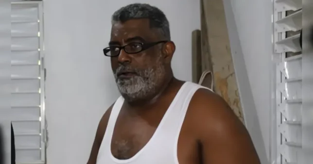 Hombre organiza ataúd en casa y su funeral listo
