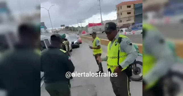 Investigan incidente vial con dos afectados en Las Américas