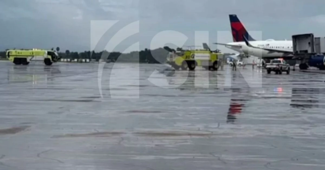 Vuelo de Delta regresa de emergencia en Santiago
