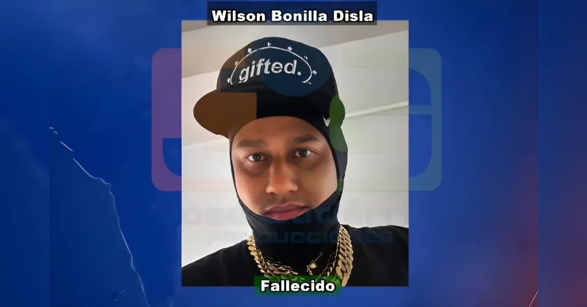 Meme image of a man wearing a cap with 'gifted' and gold chains; top caption reads 'Wilson Bonilla Disla', bottom caption says 'Fallecido'.