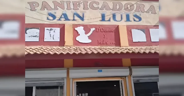 Trancan panificadora San Luis por orden de Salud Pública