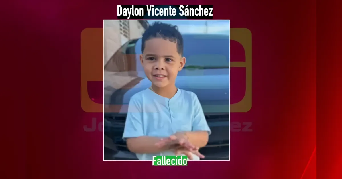 Portrait of Daylon Vicente Sánchez, a smiling boy in a light blue shirt, with a green 'Fallecido' label at the bottom in a memorial post.