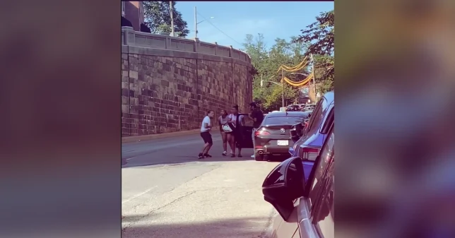 Camarógrafos dominicanos dejan cámara y hacen esto en El Bronx