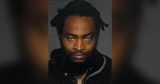 Individuo provoca saldo lamentable en el metro de Manhattan