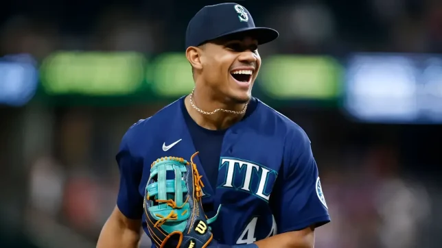 Julio Rodríguez y una noche para el olvido: Seattle pierde 22-0 en Milwaukee