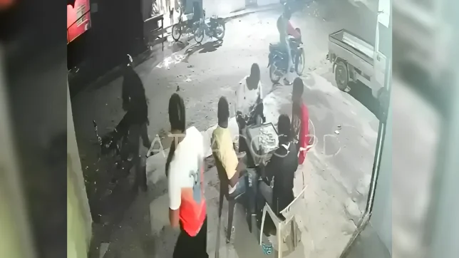 Antisociales regresan a colmado en Valiente y protagonizan incidente