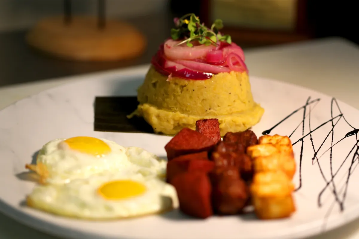 Cómo vender comida dominicana desde casa en Estados Unidos: permisos y costos — portada