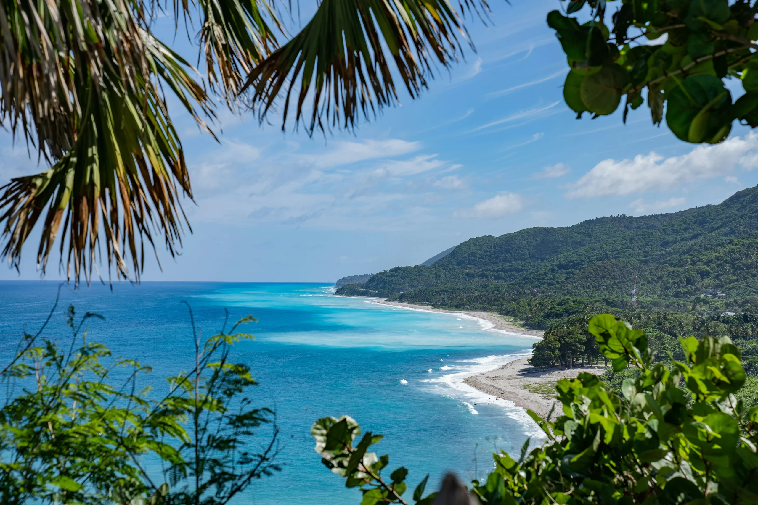 Recorrido por playas y paisajes naturales de Barahona — portada