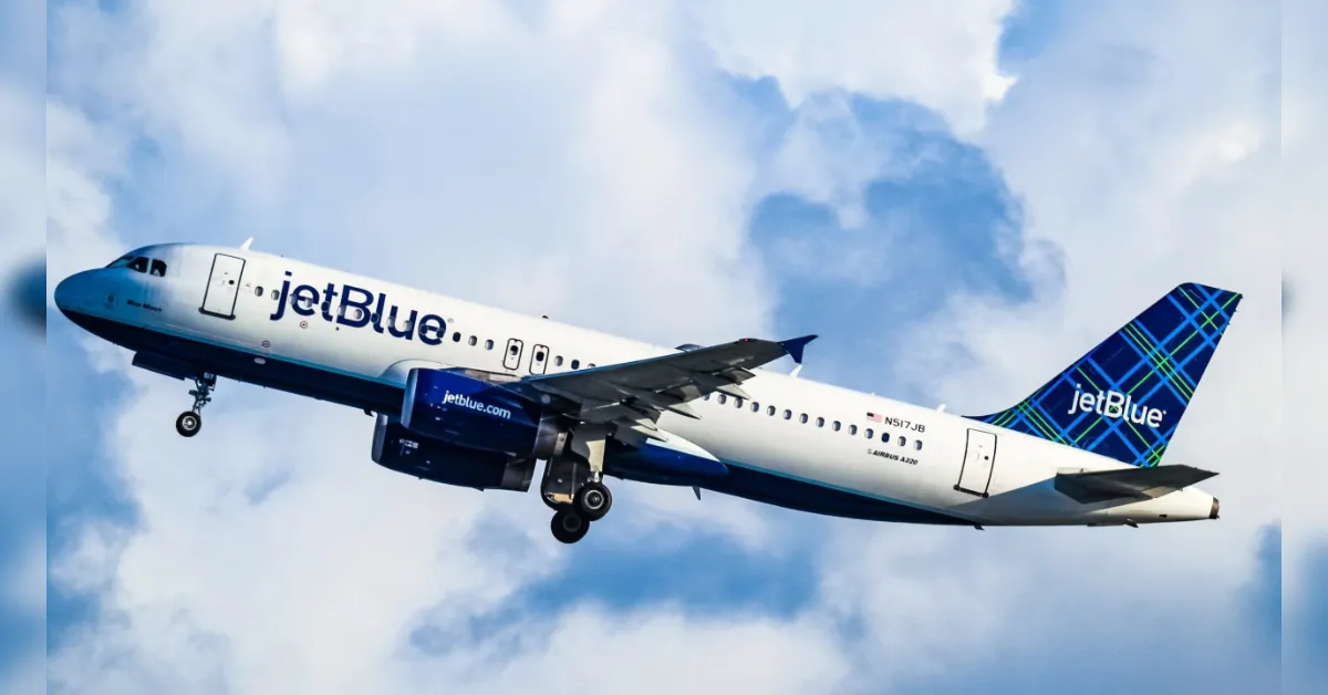 avion de la aerolinea jetblue