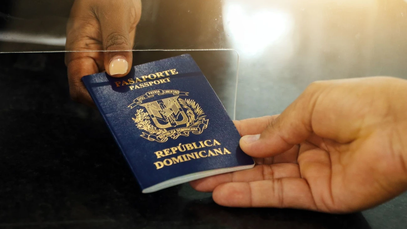 Cómo solicitar o renovar el pasaporte dominicano en Nueva York — portada