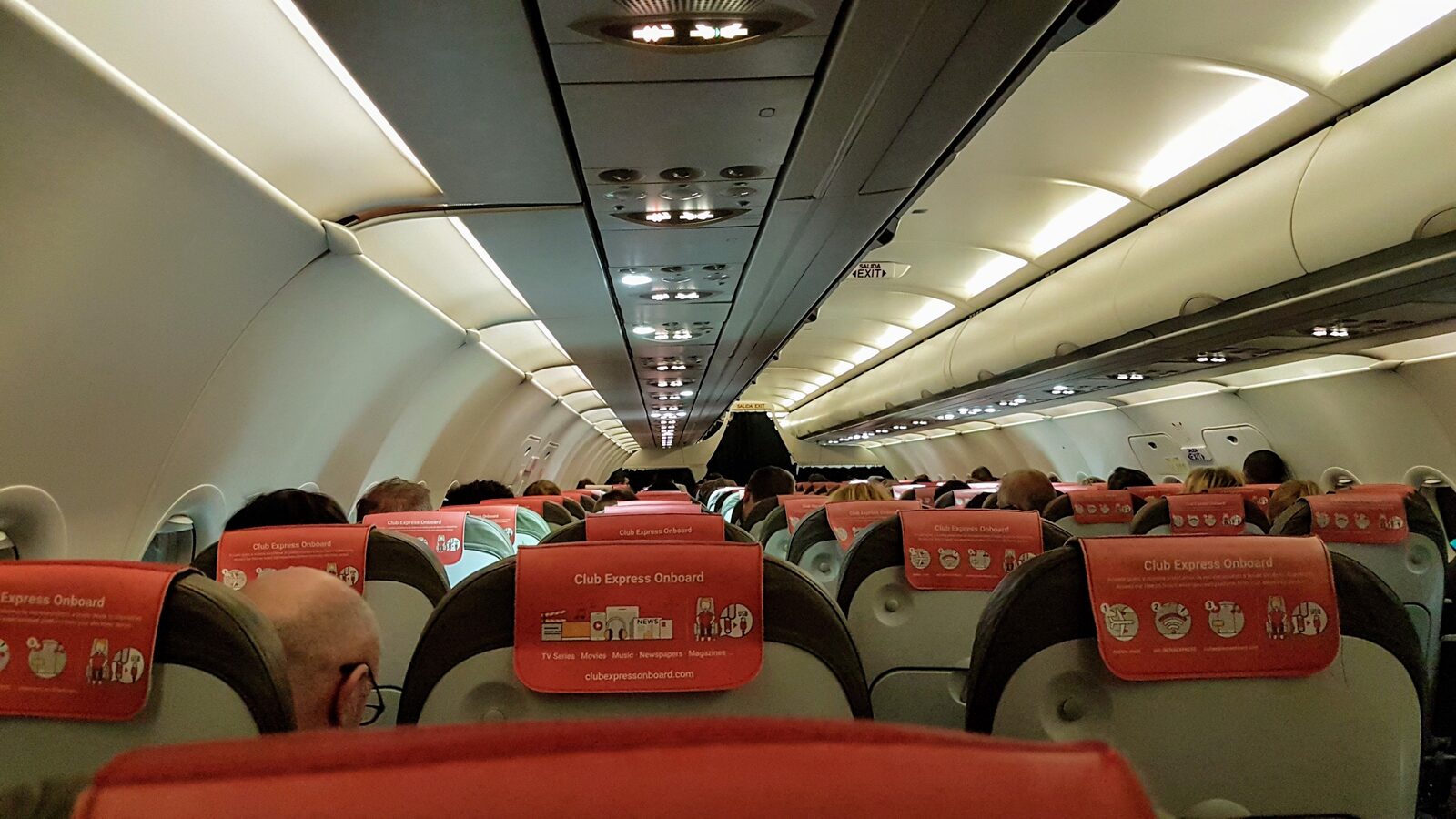 ¿Cuáles son los mejores y peores asientos en un avión? Lo que debes saber antes de elegir tu lugar